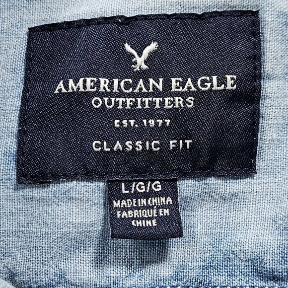 American Eagle Shirt Mens L Blue Collared Button Up LS Denim Faded Hippie Grunge - Picture 3 of 16